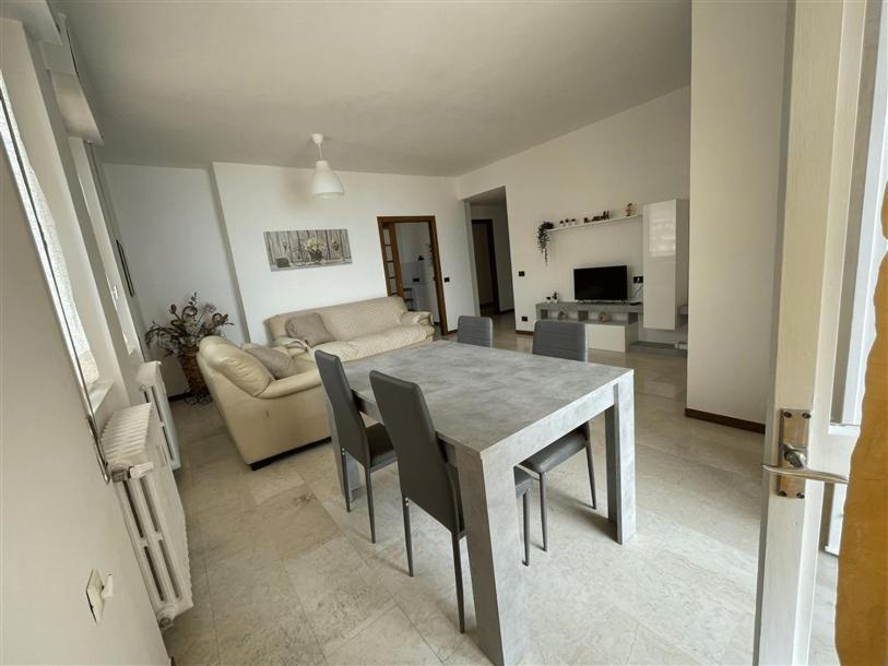 Iseolakerental - Casa Pluto Lovere Bagian luar foto