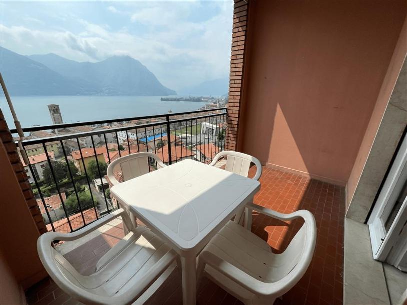 Iseolakerental - Casa Pluto Lovere Bagian luar foto